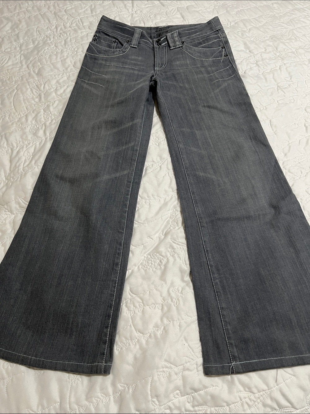 Burberry Women's Wide Leg Jeans in Gray